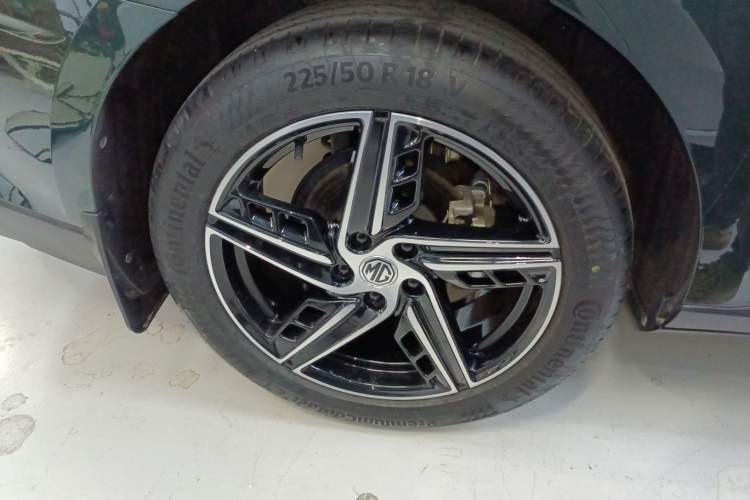 Used MG 7 2023 1.5T DCT Luxurious Supreme Edition
