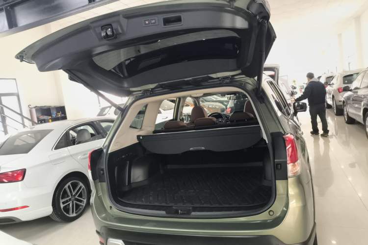 Used Subaru Forester 2020 2.0i e-Boxer Flagship Edition with EyeSight
