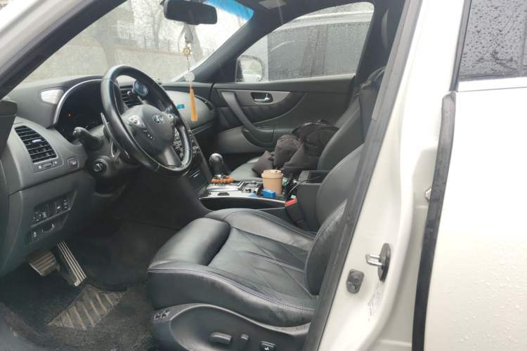 Used Infiniti QX70 2015 3.7L Shadow Edition Left Front Seat