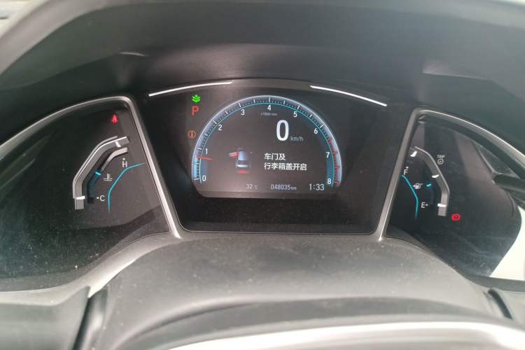 Used Honda Civic 2019 220TURBO CVT Dynamic Edition China VI Odometer Close Up