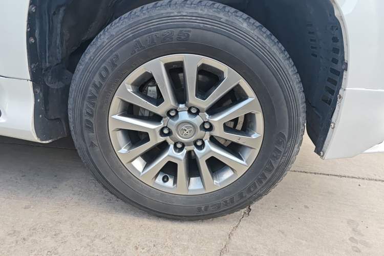Used Toyota Prado 2018 3.5L Automatic TX Right Front Wheel Hub