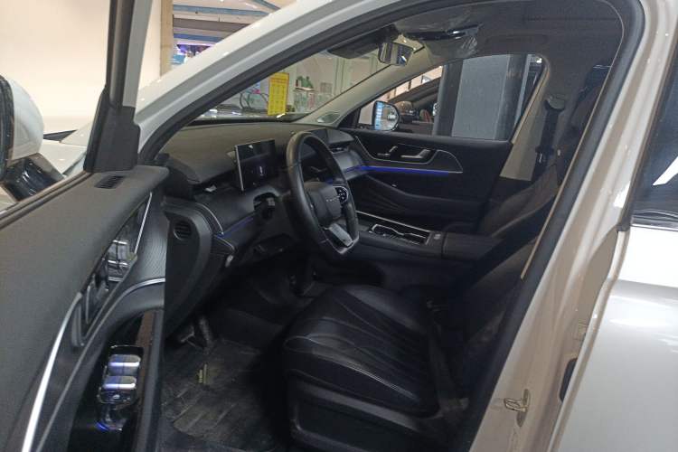 Used Chery Fengyun T9 2024 120 Long-Range Comfort Version 7 Seats Lithium Iron Phosphate Driver Seat