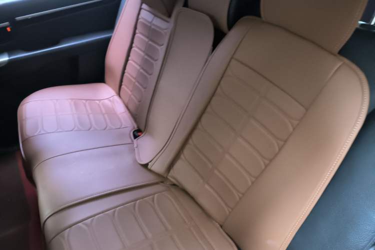 Used Hyundai Santa Fe Classic 2012 2.4 Luxury Edition 7-Seater Four-Wheel Drive