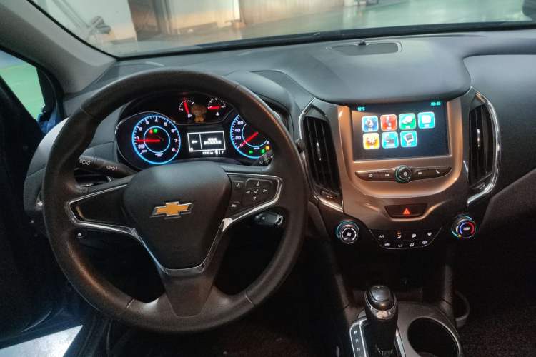 Used Chevrolet Cruze 2017 1.5L Hatchback Automatic Xuanfeng Edition