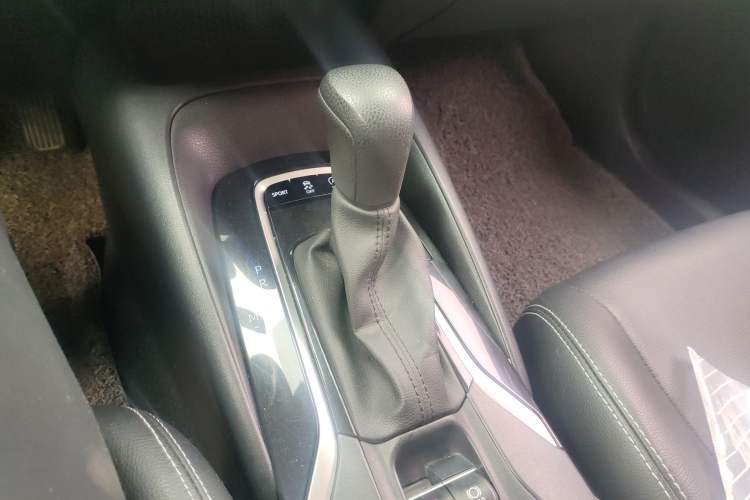 Used Toyota Levin 2019 185T CVT Luxury Edition China VI Standard Gear Lever