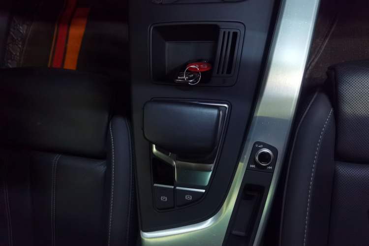 Used Audi A4L 2022 40 TFSI Fashion Dynamic Model Gear Lever