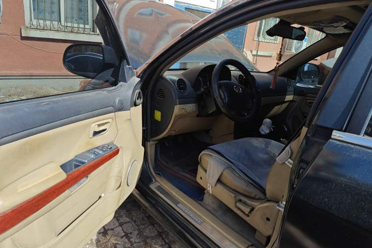 Used Haval H5 Classic 2012 European-style 2.0L Two-Wheel Drive Elite Model Driver Seat