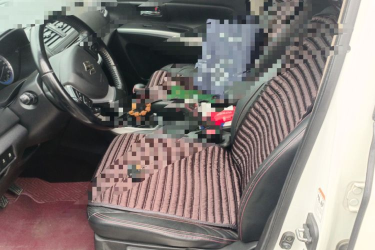 Used Suzuki S-Cross 2014 1.6L Manual Two-Wheel Drive Elite Model Left Front Seat