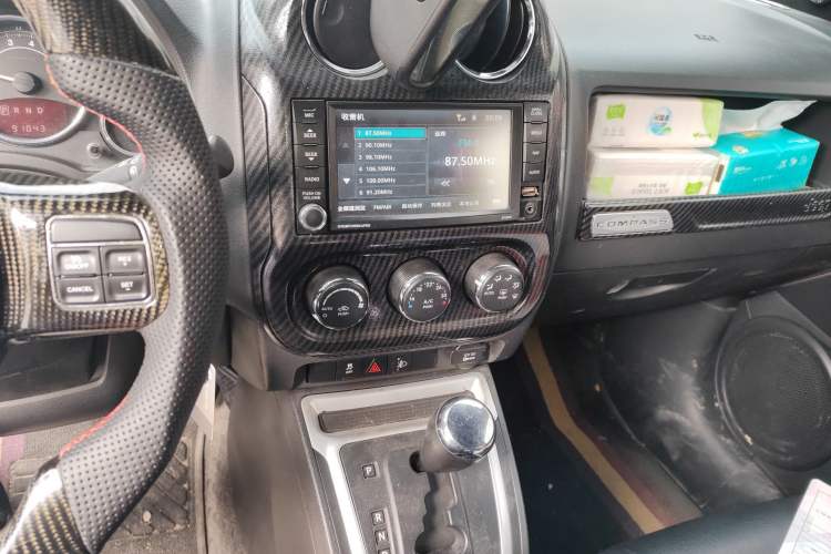 Used Jeep Compass 2014 2.4L Four-Wheel Drive Serpentine Collection Edition