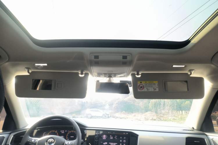 Used Volkswagen Tayron 2022 330TSI Two-Wheel Drive Luxury Connect Plus Version