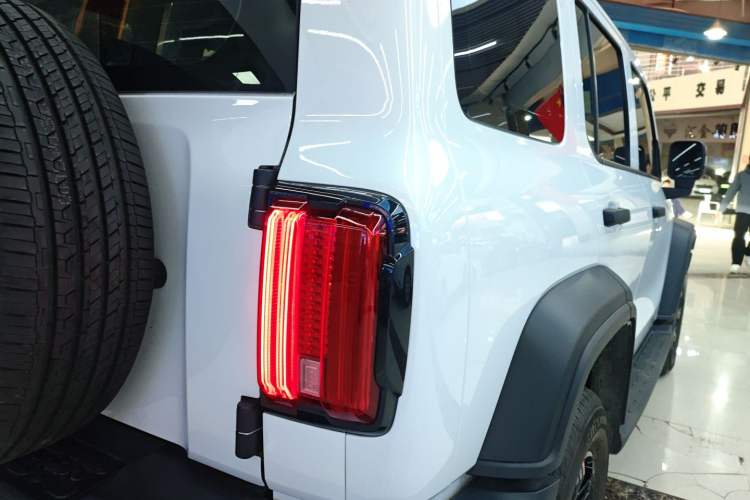 Used Tank 300 2025 2.0T Conqueror Right Rear Taillight