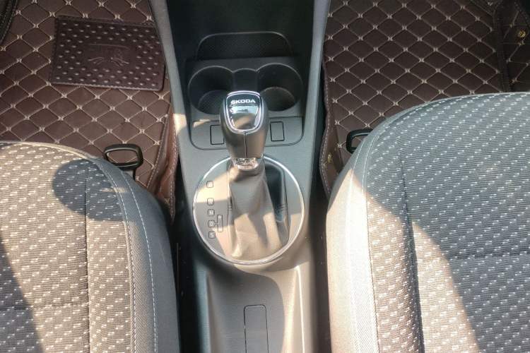 Used Skoda Fabia 2014 1.6L Automatic Sport Edition
