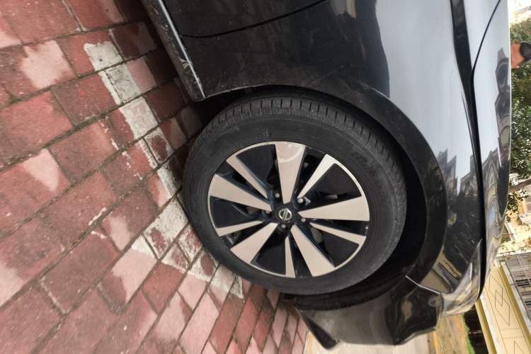 Used Nissan Teana 2021 2.0L XL Comfort Edition Right Front Wheel Hub