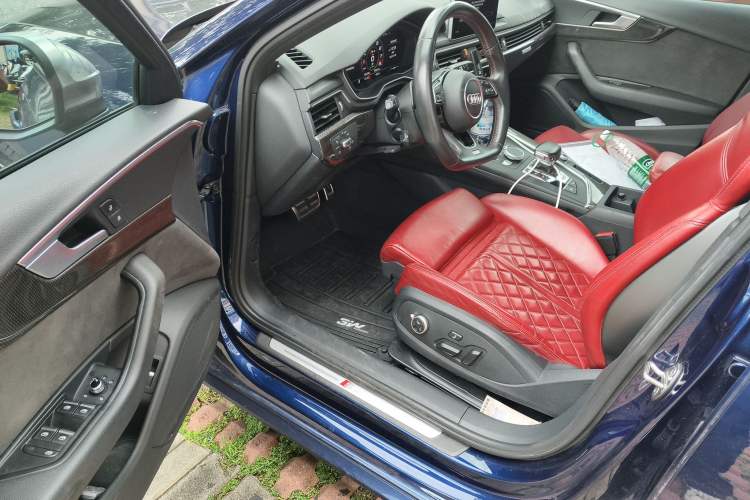 Used Audi S4 2018 S4 3.0TFSI Driver Seat