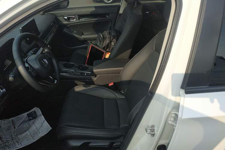 Used Honda Civic 2023 240TURBO CVT Dynamic Edition
