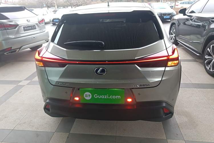 Used Lexus UX 2020 260h Explore & Adventure Edition