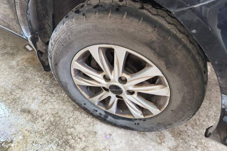 Used FORTHING Lingzhi 2022 Striving Version M5L 2.0L Luxury 7-Seater
