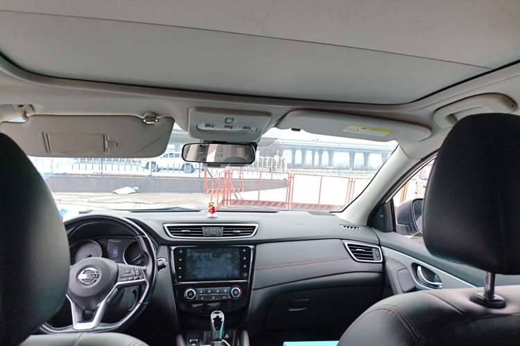 Used Nissan Qashqai 2021 2.0L CVT Luxury Edition Headliner