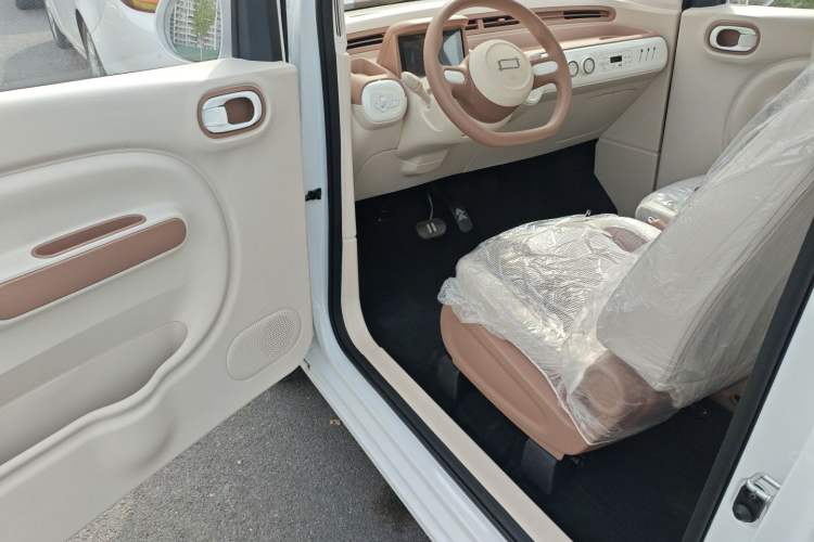 Used Bestune Pony 2026 Model 222km Agile Horse Driver Seat