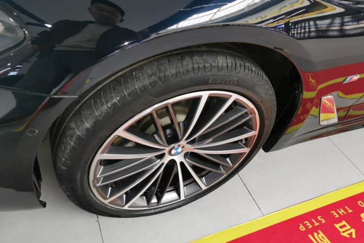 Used BMW 5 Series 2021 Facelifted 530Li Leading Edition M Sport Package