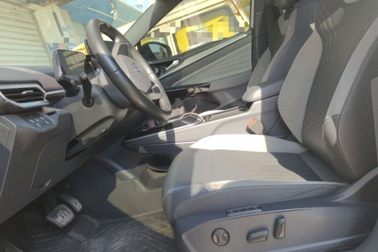 Used Volkswagen ID.4 CROZZ 2021 Long-Range PRO Two-Wheel Drive Version Left Front Seat