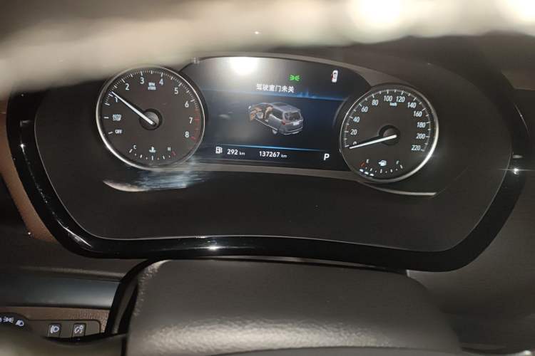 Used Buick GL8 2021 Land Cruiser Executive Class 652T Luxury Model Instrument Cluster