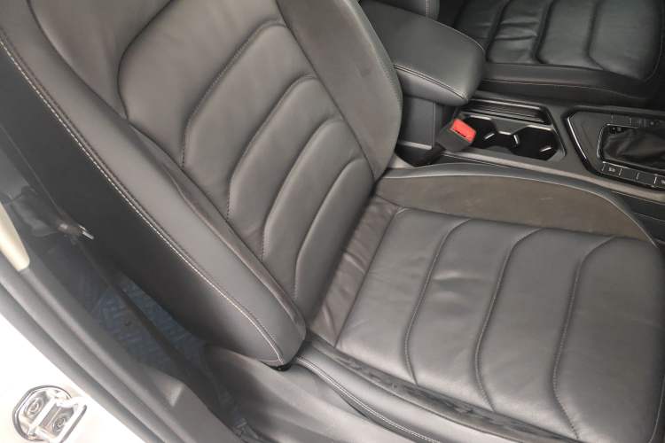 Used Volkswagen Tiguan L 2018 330TSI Automatic Two-Wheel Drive Luxury Edition