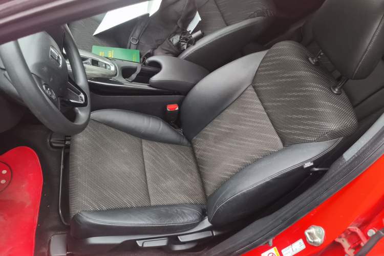 Used Honda XR-V 2015 1.8L EXi CVT Comfort Version Left Front Seat