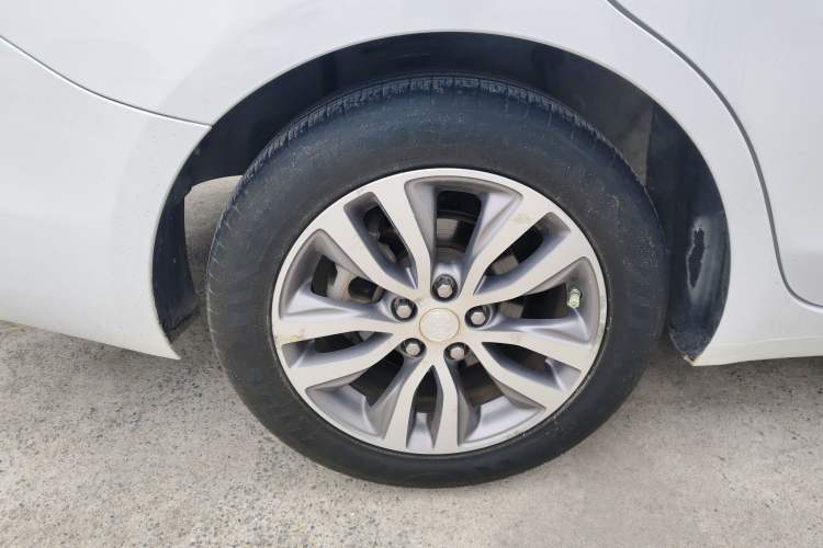Used Buick GT 2019 18T Automatic Connected Elite Model China VI Standard Right Rear Wheel Hub