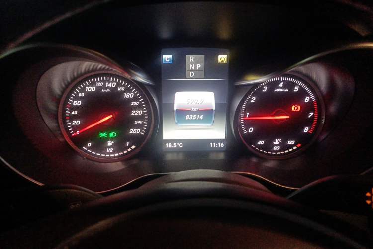 Used Mercedes-Benz GLC 2018 GLC 260 4MATIC Luxury Model