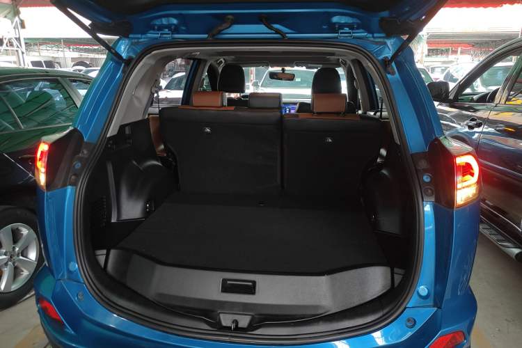 Used Toyota RAV4 2016 2.5L Automatic 4x4 Elite Edition