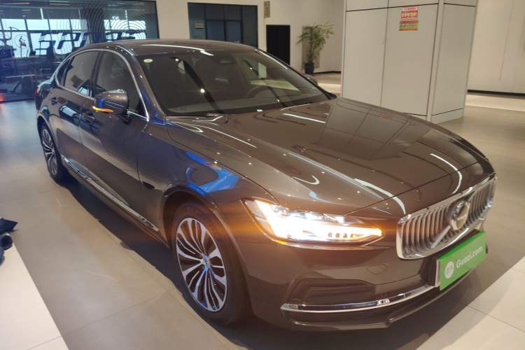 Used Volvo S90 2024 B5 Zhiyi Luxury Edition Exterior 1