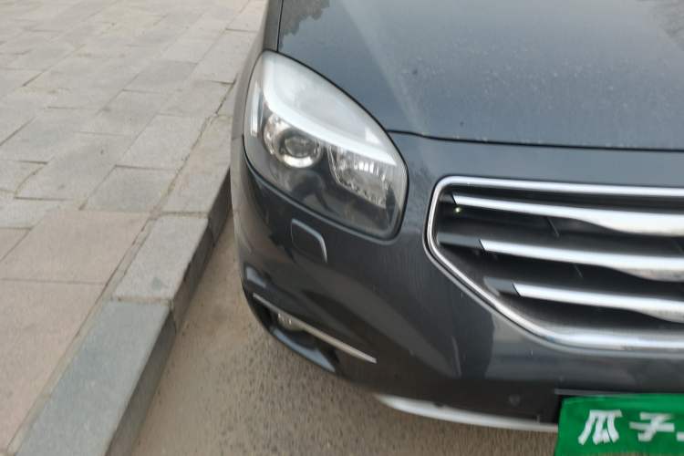 Used Renault Koleos 2013 2.5L Four-Wheel Drive Luxury Edition