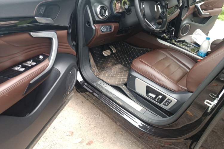 Used Wey VV7 2017 2.0T Flagship Model
