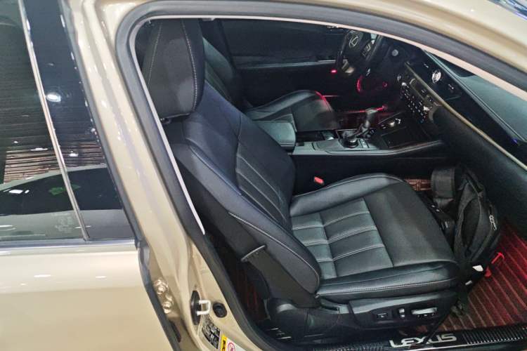 Used Lexus ES 2015 200 Elite Edition Right Front Seat