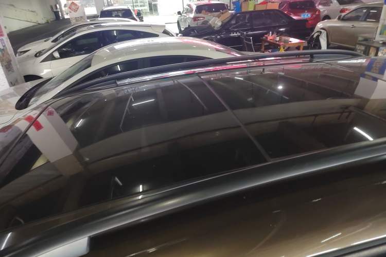 Used Volkswagen Tiguan 2017 300TSI Automatic Two-Wheel Drive Silk Road Comfort Edition