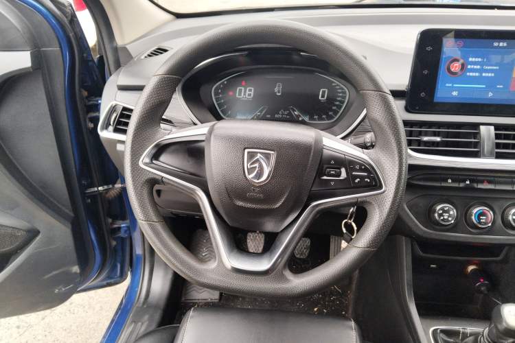 Used Baojun 360 2018 1.5L Manual Elite Version National V Steering Wheel