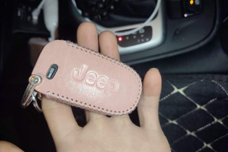 Used Jeep Cherokee 2020 2.0L Two-Wheel Drive Classic Sports Edition