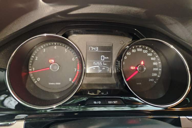 Used Volkswagen Bora 2014 1.6L Manual Comfort Model Odometer Close Up