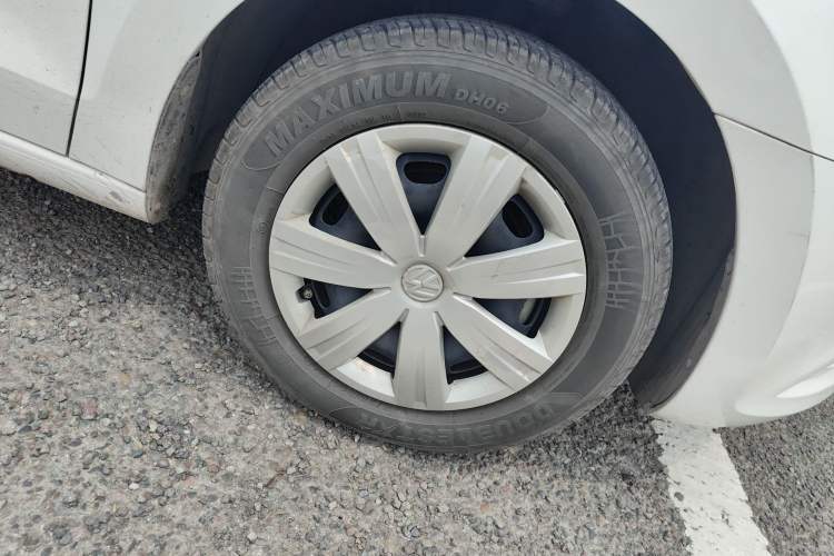 Used Volkswagen Jetta 2015 Value Edition 1.6L Manual Fashionable Style
