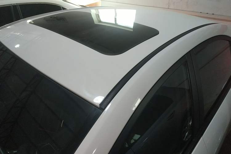 Used Geely Auto Emgrand 2021 UP 1.5L CVT Luxury Model Roof