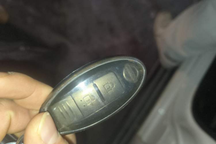 Used Nissan Terra 2018 2.5L Automatic 2WD Luxury Edition Vehicle Key