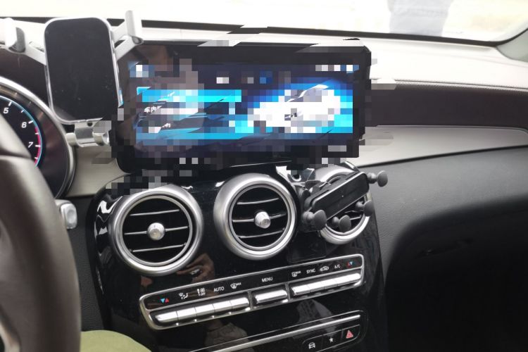 Used Mercedes-Benz GLC 2022 Second Facelift GLC 260 L 4MATIC Dynamic Edition Audio And AC Panel