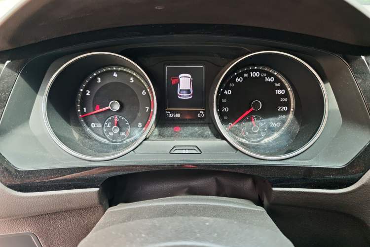 Used Volkswagen Tiguan L 2017 380TSI Automatic All-Wheel-Drive Luxury Edition Instrument Cluster