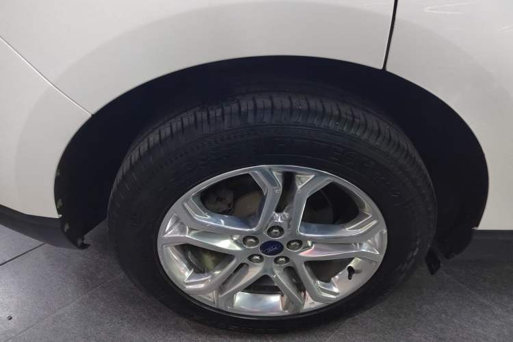 Used Ford Edge 2016 EcoBoost 245 Two-Wheel-Drive Titanium 7-Seater