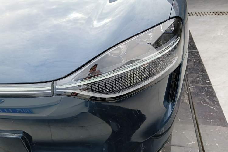 Used Hima AITO M9 2024 Range-Extended Ultra Version 42 kWh 6-Seater Model
