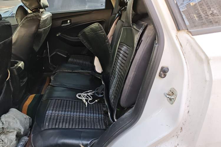 Used Venucia T70 2015 2.0L Manual RuiQu Version