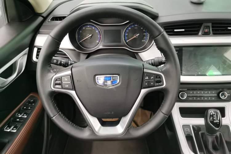 Used Geely Auto Vision 2019 Upgraded Model 1.5L CVT Prestige Version China VI Standard Steering Wheel