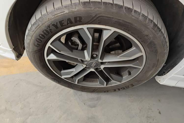 Used Audi Q3 2020 40 TFSI Fashion Dynamic Model