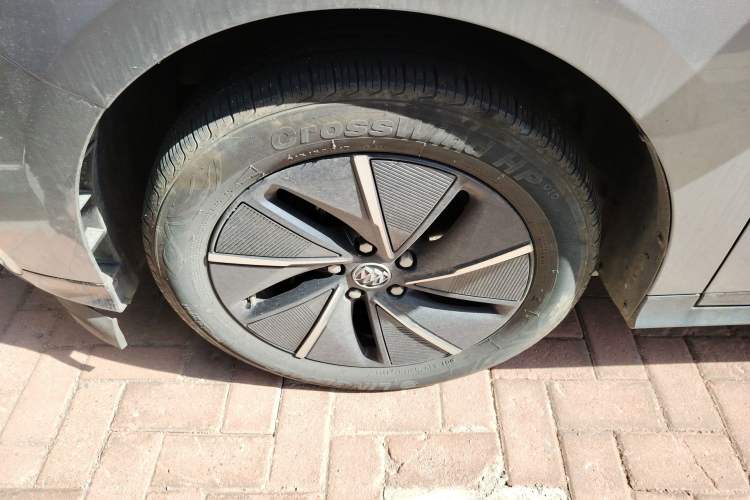 Used Buick Velite 6 2023 Revised Version 430 km Range – Commuter Edition